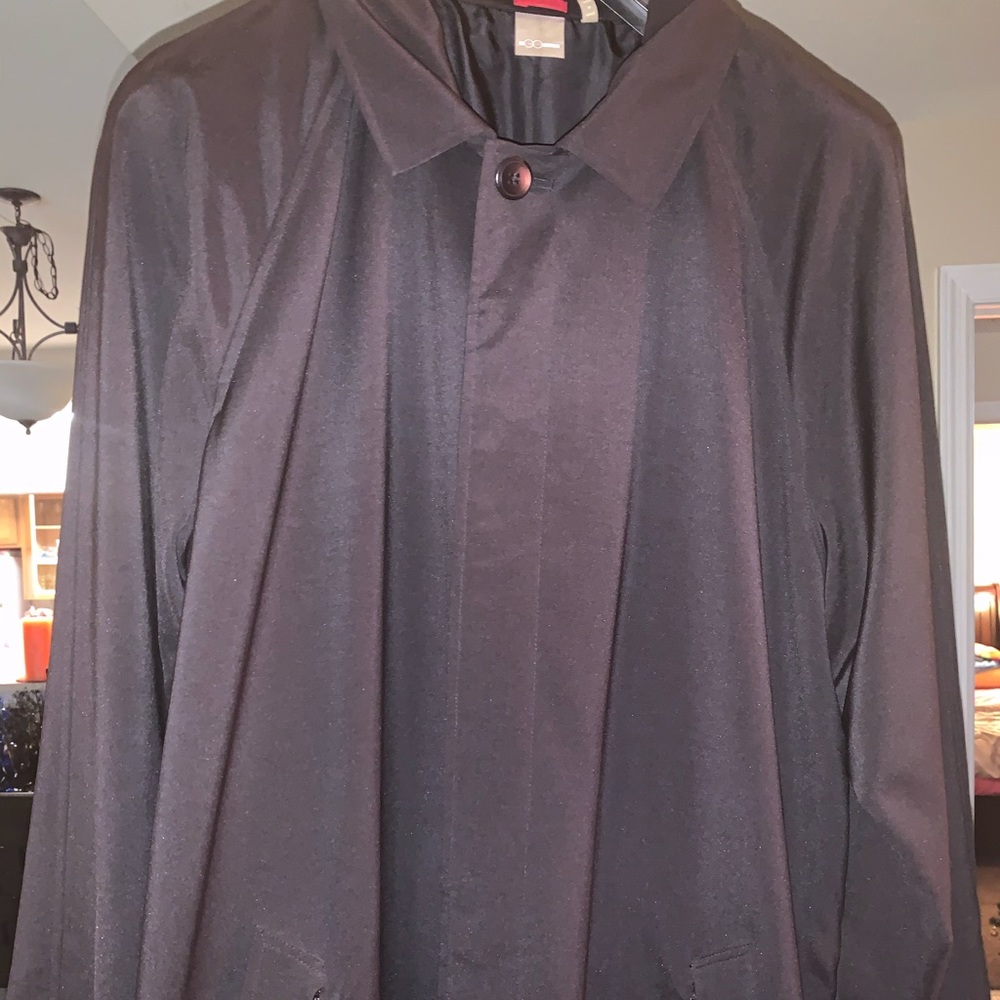 Gortex material trench coat